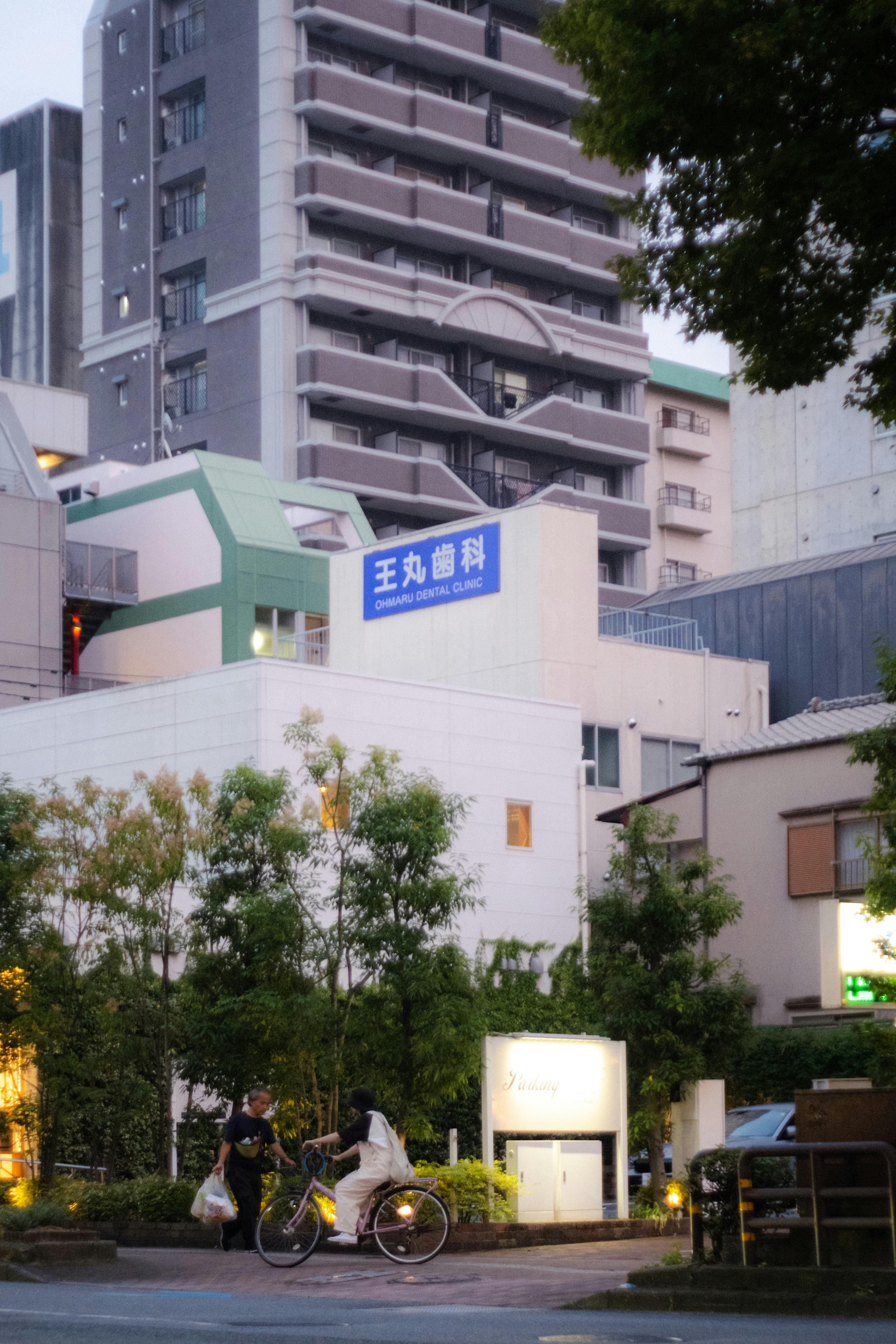 Gabay sa Pangangalagang Pangkalusugan sa Japan para sa mga Dayuhang Residente: Seguro, Doktor, at Etiket sa Ospital