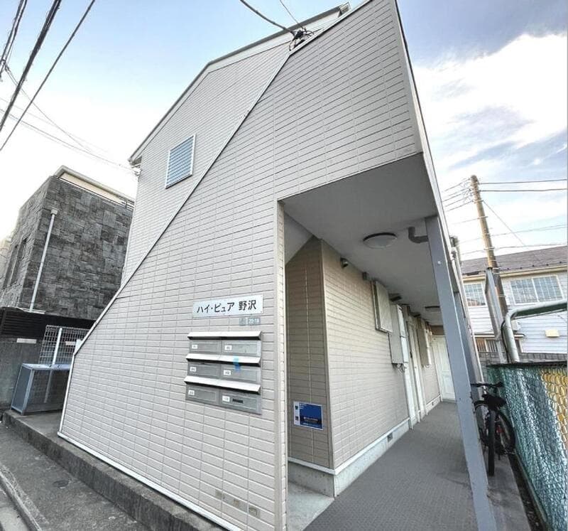 Rental House in 世田谷区, Tokyo — Hi-Pure Nozawa 101 – Góc Nhà Có Sân Hiên, Cách Ga Komazawa-daigaku 9 Phút